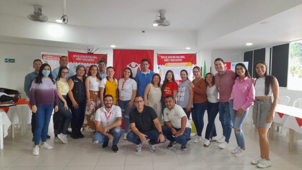 ¡Juntos hacemos más! Nos unimos con la sociedad civil para proteger a la niñez